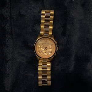 Micheal Kors Rose Gold Watch